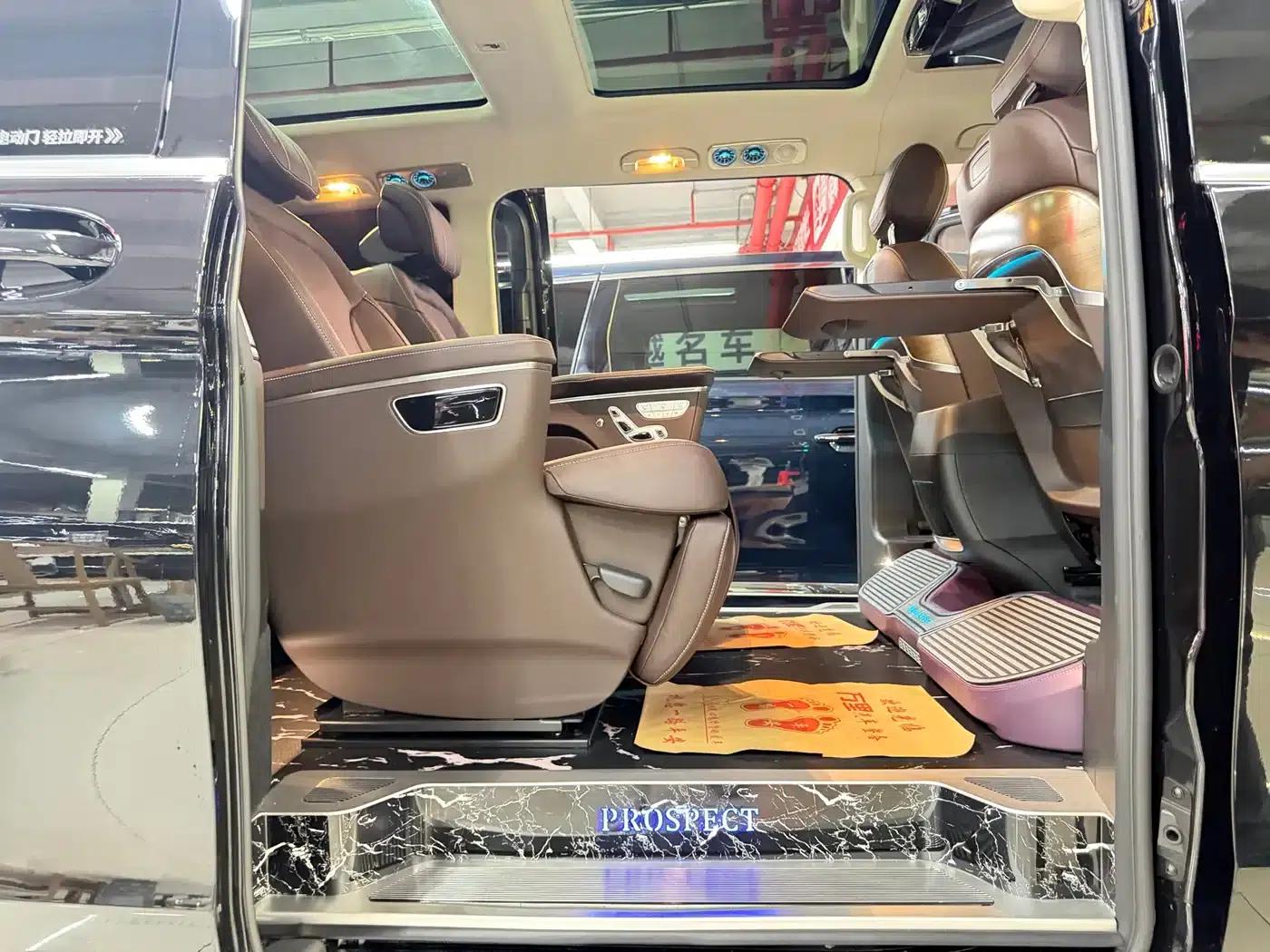 Mercedes-Benz V-Class 2022 V 260 L Long Wheelbase Luxury Edition — миниатюра 12