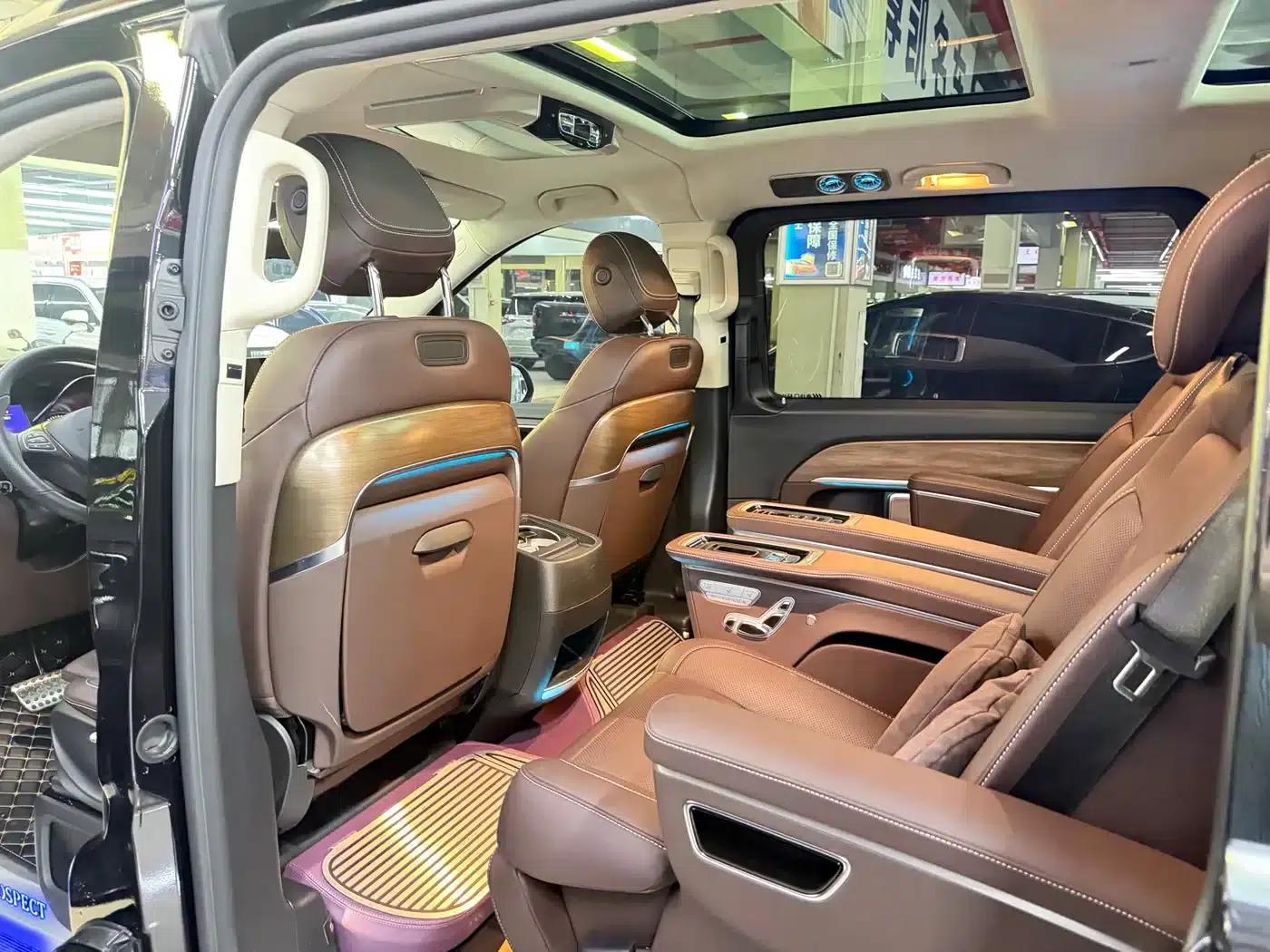 Mercedes-Benz V-Class 2022 V 260 L Long Wheelbase Luxury Edition — миниатюра 5