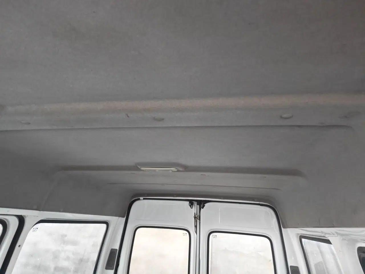 JMC Transit 2017 2.8T Commercial Version Short Wheelbase Mid-Roof 6/7/8-Seater JX493 — миниатюра 18
