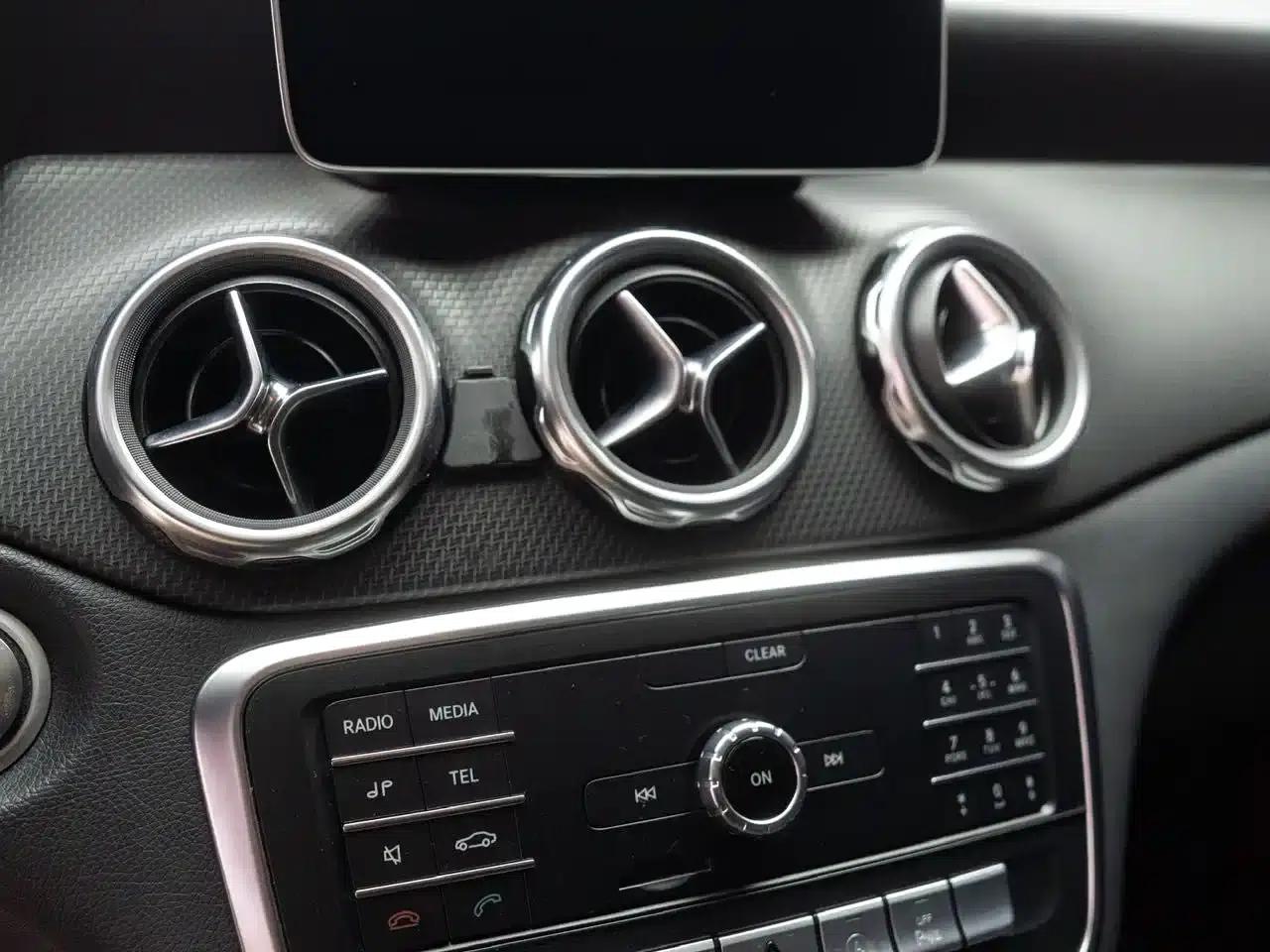 2018 Mercedes-Benz GLA 200 Dynamic — миниатюра 15