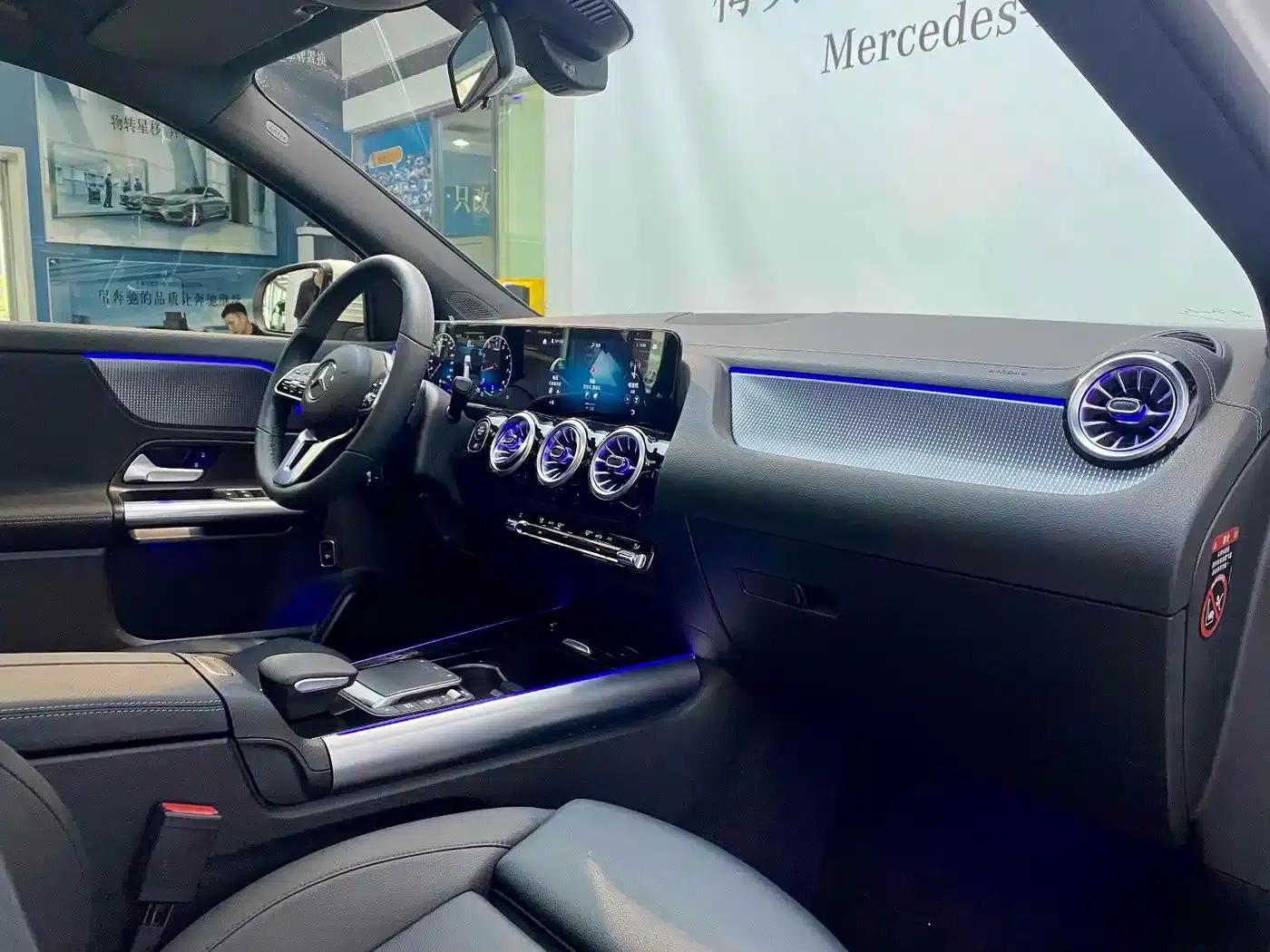 2022 Mercedes-Benz GLA 200 — миниатюра 11