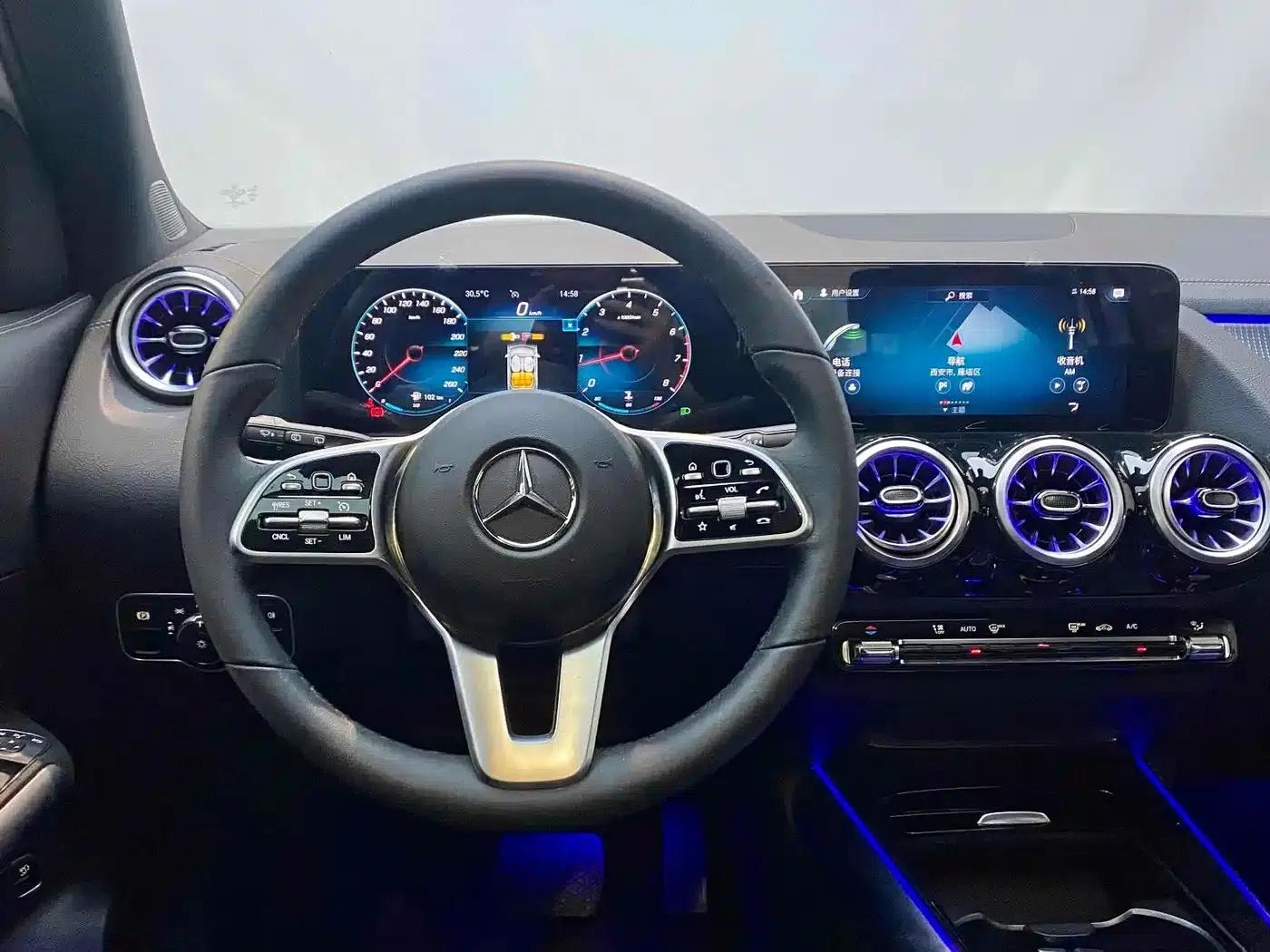 2022 Mercedes-Benz GLA 200 — миниатюра 12