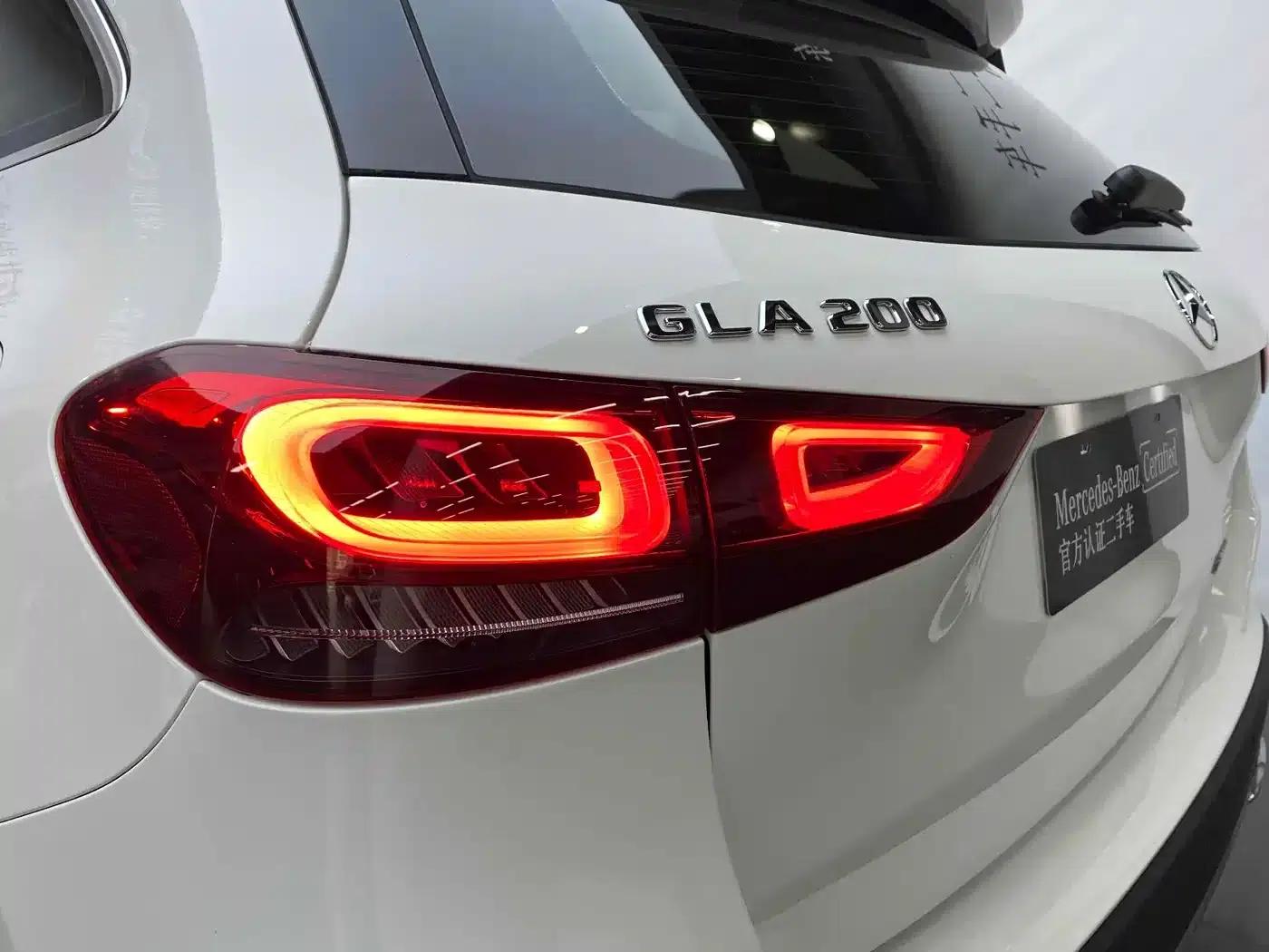 2022 Mercedes-Benz GLA 200 — миниатюра 13