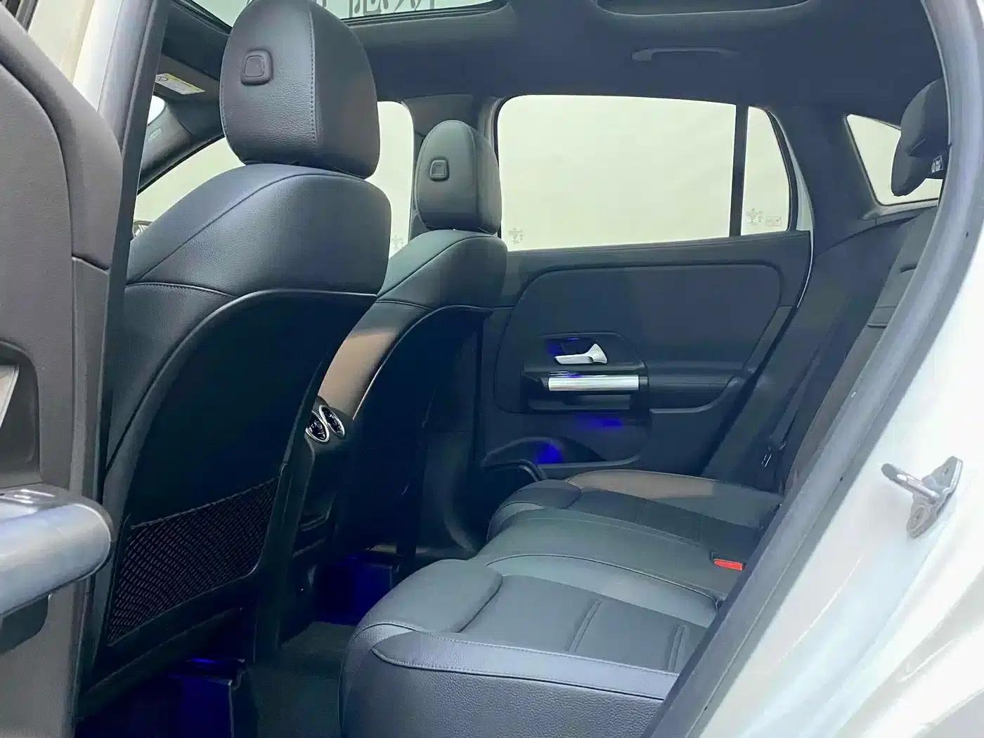2022 Mercedes-Benz GLA 200 — миниатюра 9