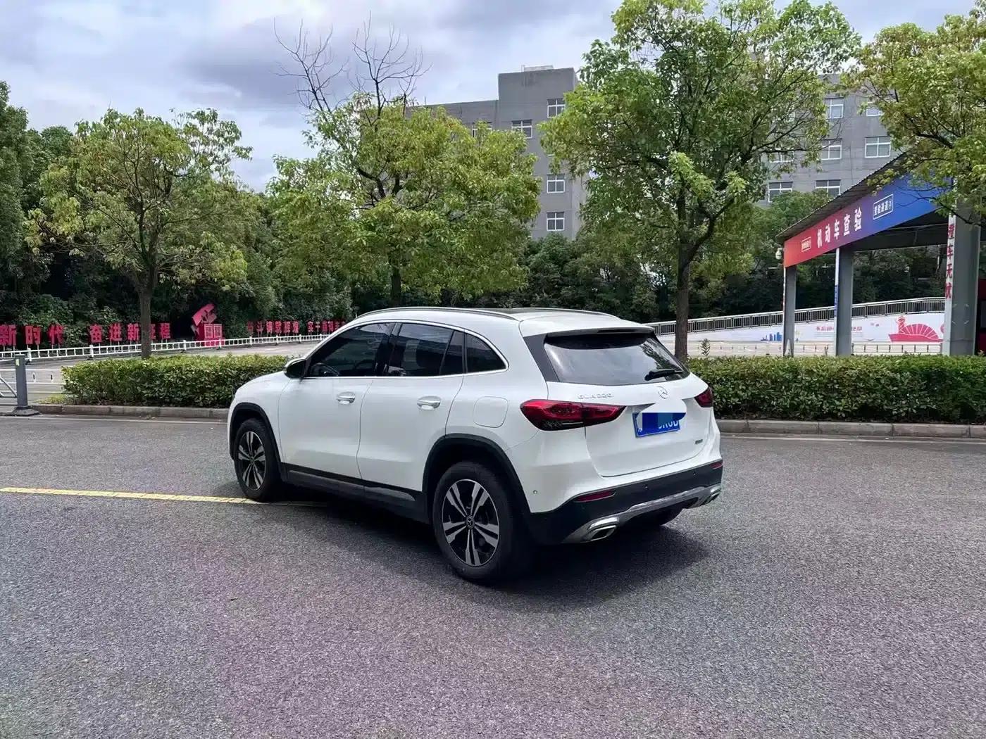 2023 Mercedes-Benz GLA 220 — миниатюра 9