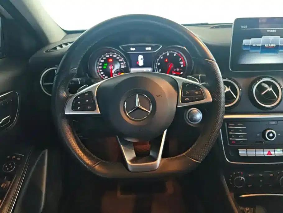 2019 Mercedes-Benz GLA 200 Dynamic — миниатюра 15