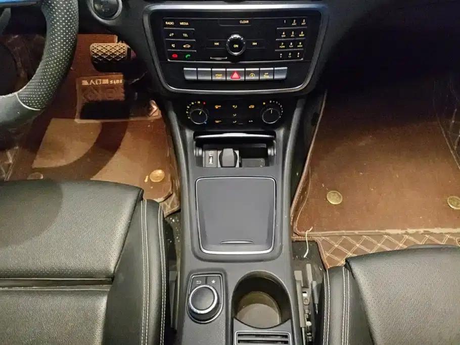 2019 Mercedes-Benz GLA 200 Dynamic — миниатюра 16
