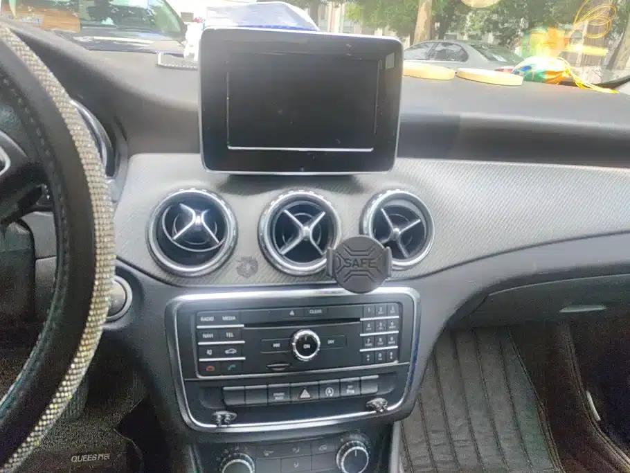 2016 Mercedes-Benz GLA 200 Dynamic — миниатюра 13