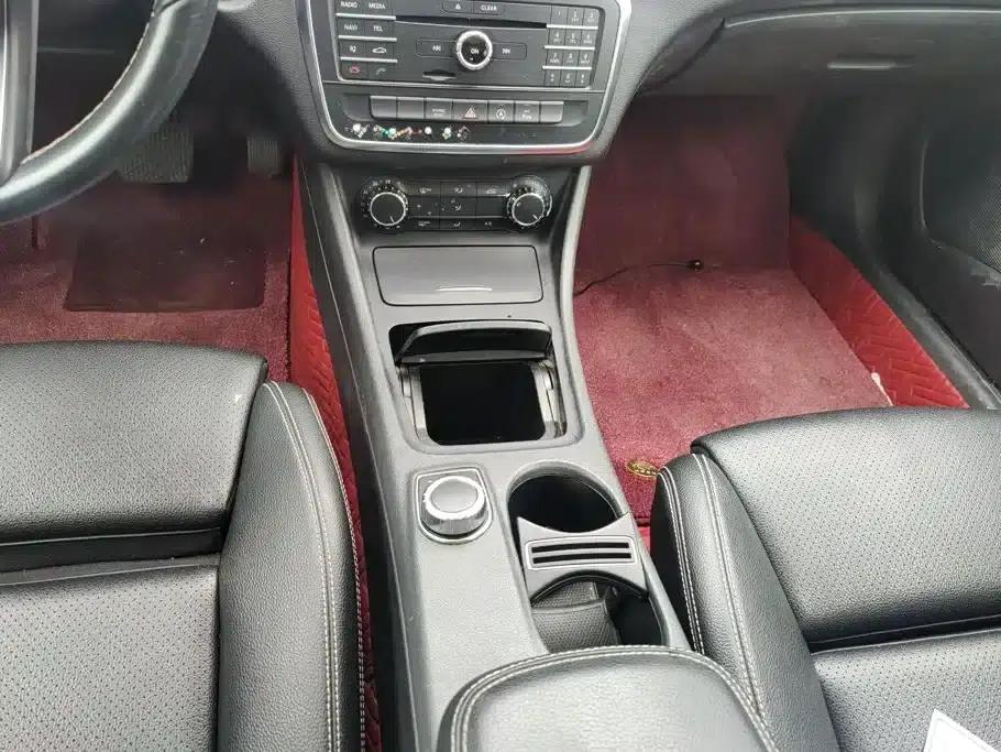 2016 Mercedes-Benz GLA 200 Fashion Edition — миниатюра 16