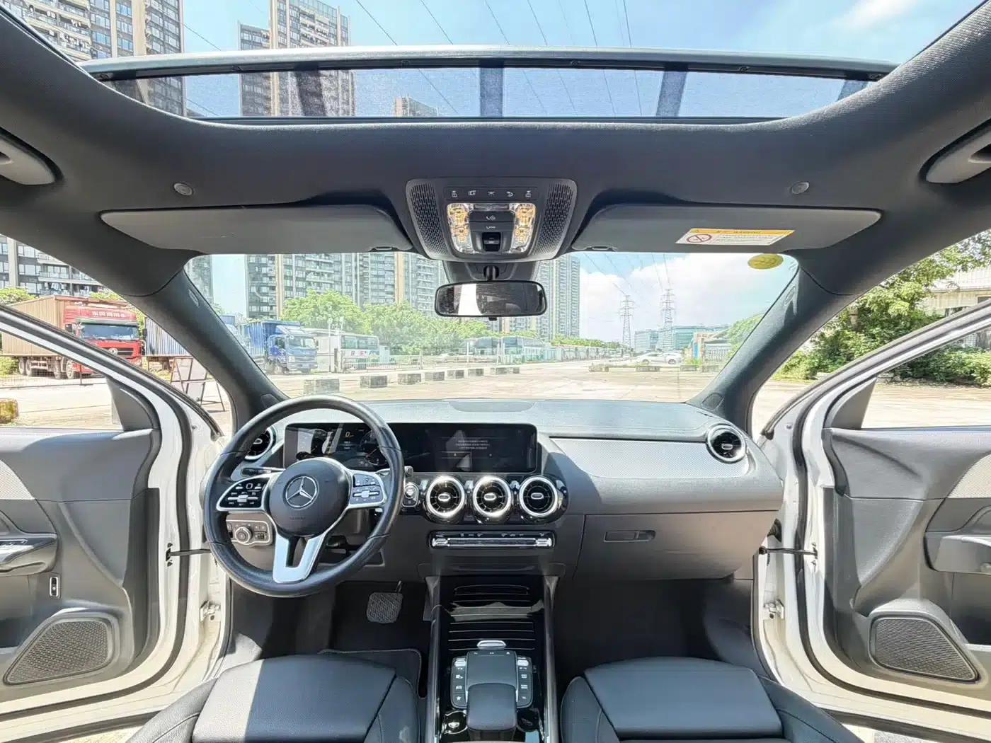 2022 Mercedes-Benz GLA Facelift GLA 180 — миниатюра 13