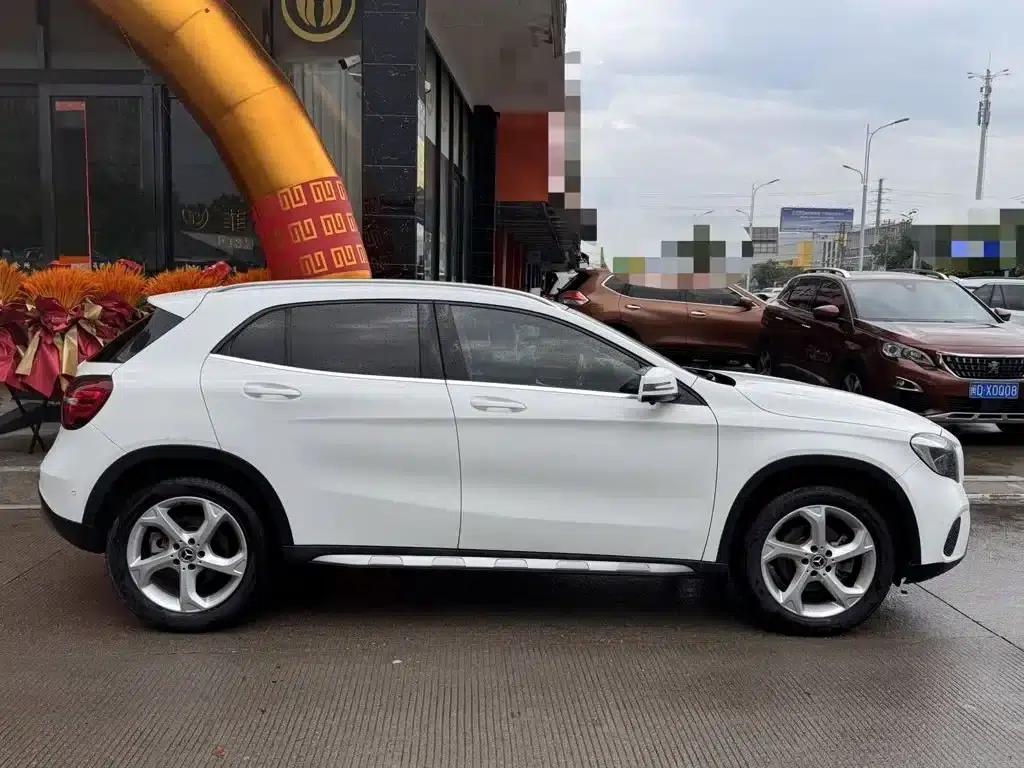 2019 Mercedes-Benz GLA 200 Dynamic — миниатюра 3