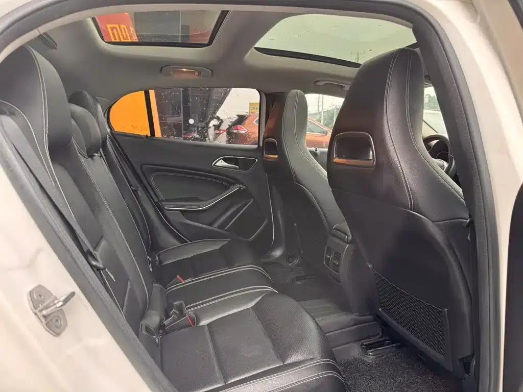 2019 Mercedes-Benz GLA 200 Dynamic — миниатюра 7
