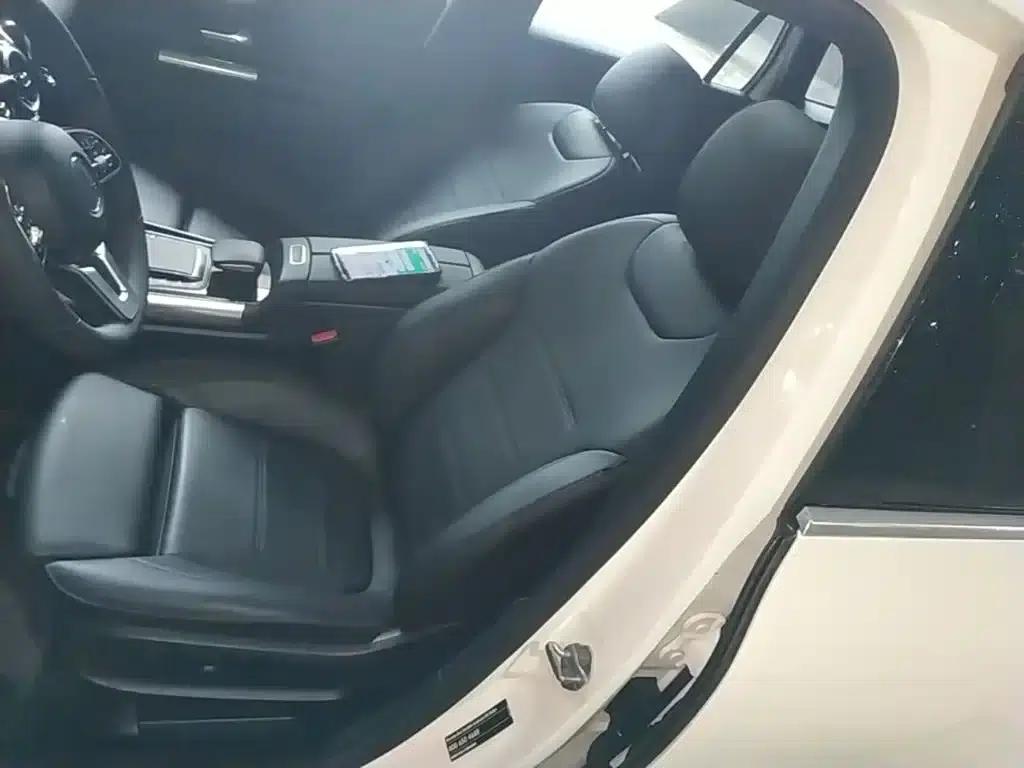 2020 Mercedes-Benz GLA 180 — миниатюра 15