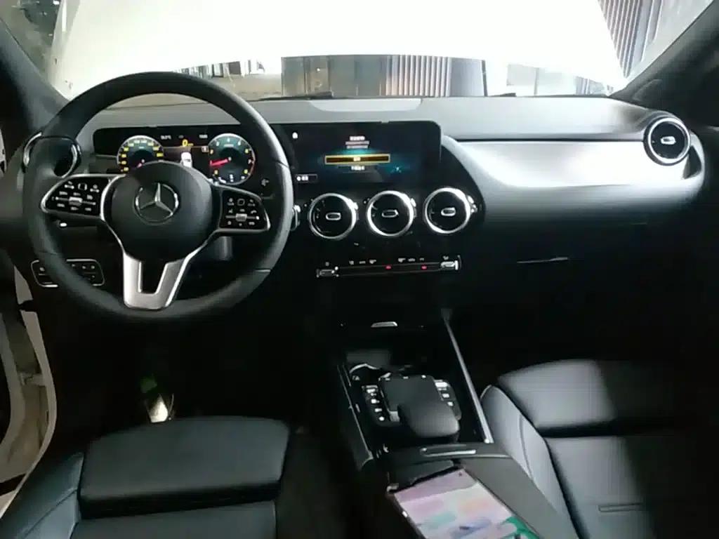 2020 Mercedes-Benz GLA 180 — миниатюра 10