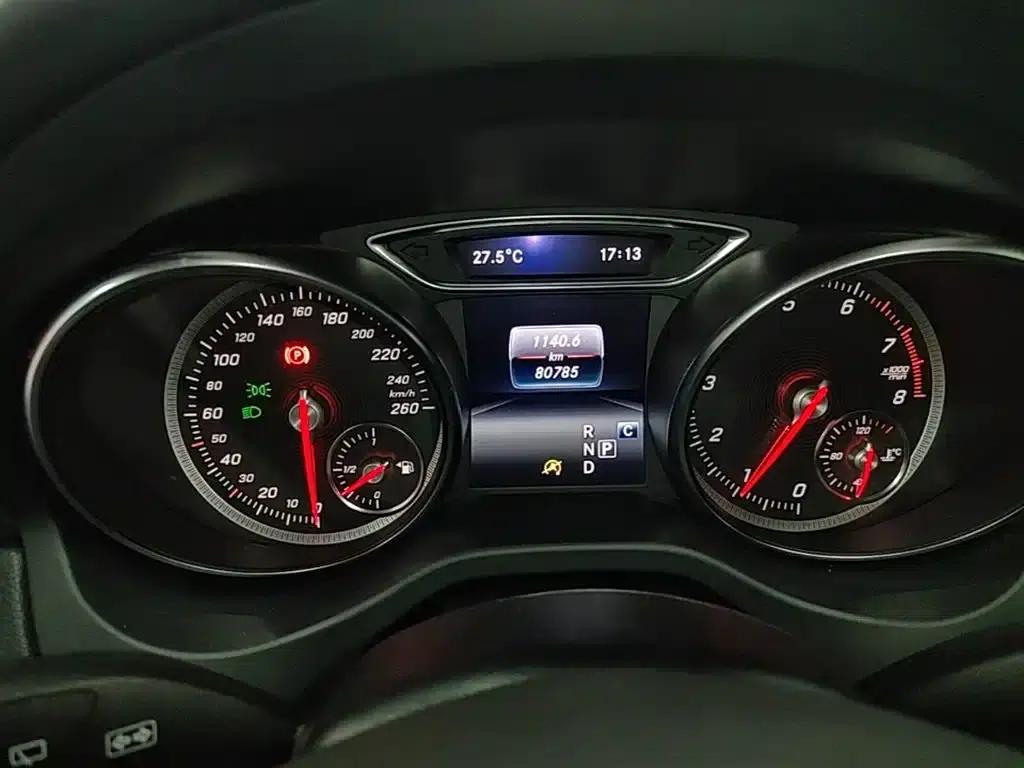 2018 Mercedes-Benz GLA 200 Fashion Edition — миниатюра 12