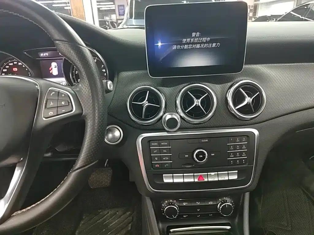 2018 Mercedes-Benz GLA 200 Fashion Edition — миниатюра 13