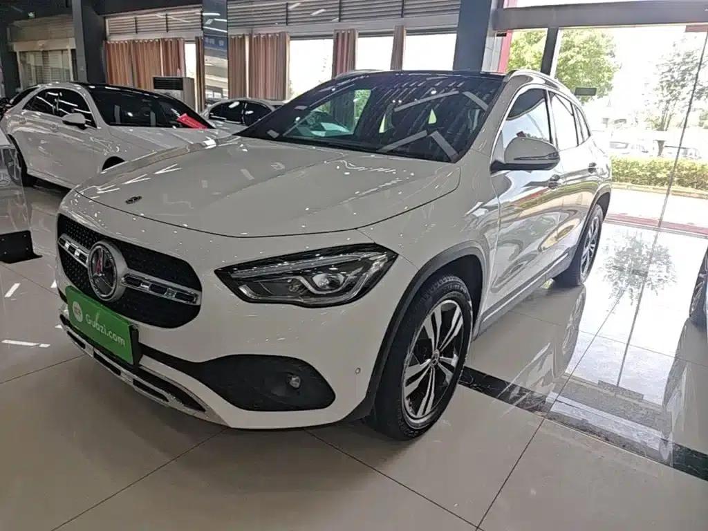 2020 Mercedes-Benz GLA 200 — миниатюра 1