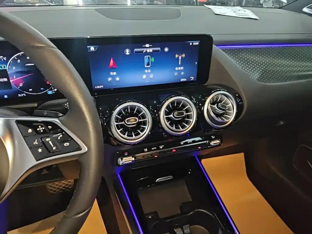 2024 Mercedes-Benz GLA 220 — миниатюра 13