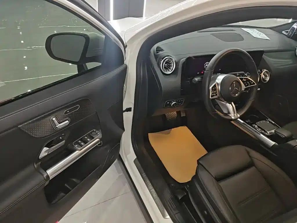2024 Mercedes-Benz GLA 220 — миниатюра 16