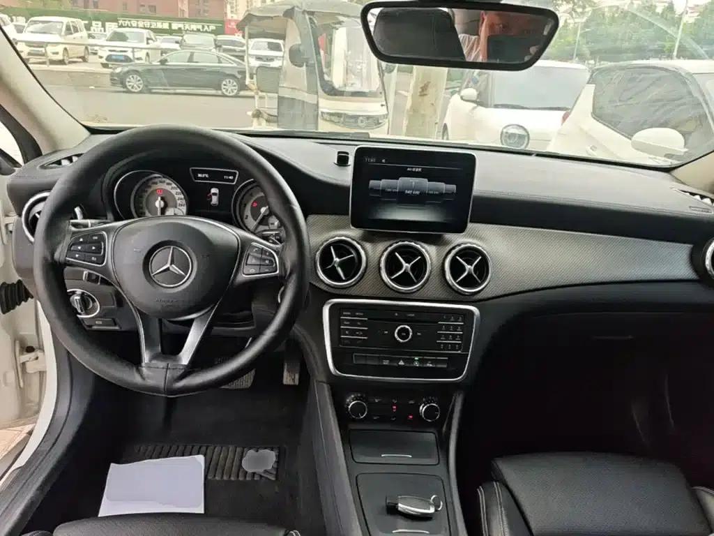 2016 Mercedes-Benz GLA 200 Fashion Edition — миниатюра 10