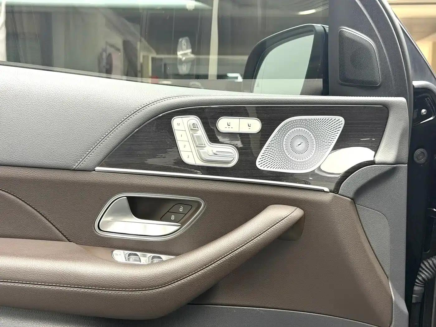 2020 Mercedes-Benz GLS 450 4MATIC Dynamic — миниатюра 24