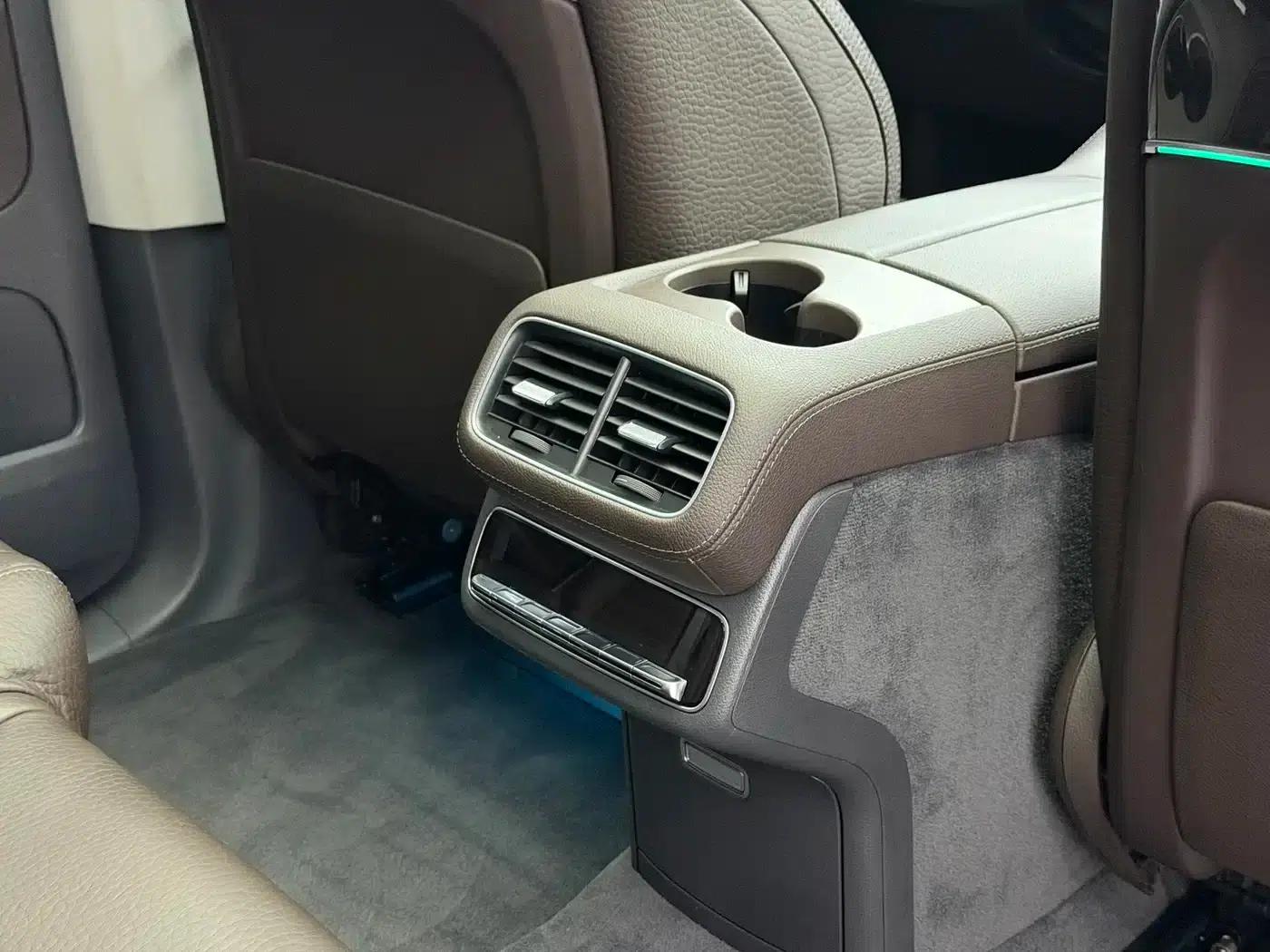 2020 Mercedes-Benz GLS 450 4MATIC Dynamic — миниатюра 28