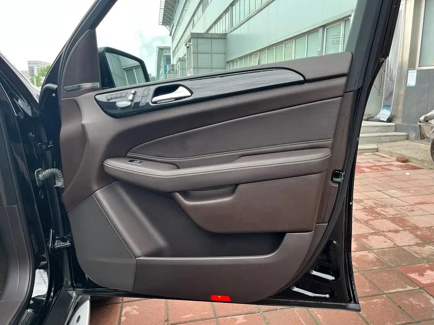 2016 Mercedes-Benz GLS 450 US Spec — миниатюра 26