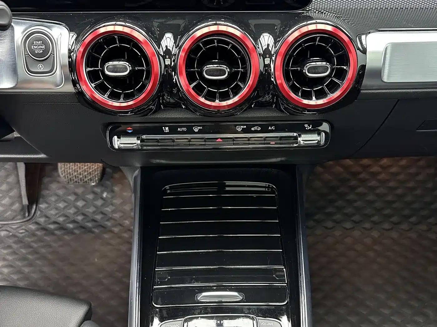 2021 Mercedes-Benz GLB 180 Fashion Edition — миниатюра 15