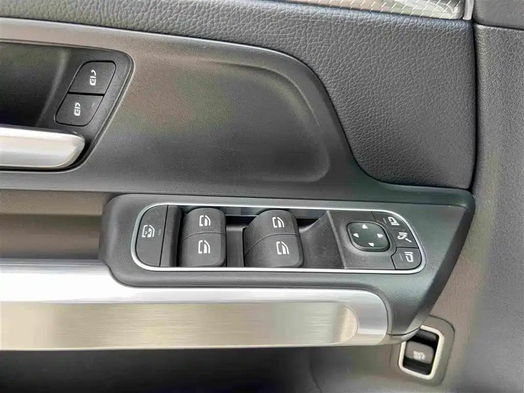 Mercedes-Benz GLB 2021 Fashion Edition — миниатюра 11