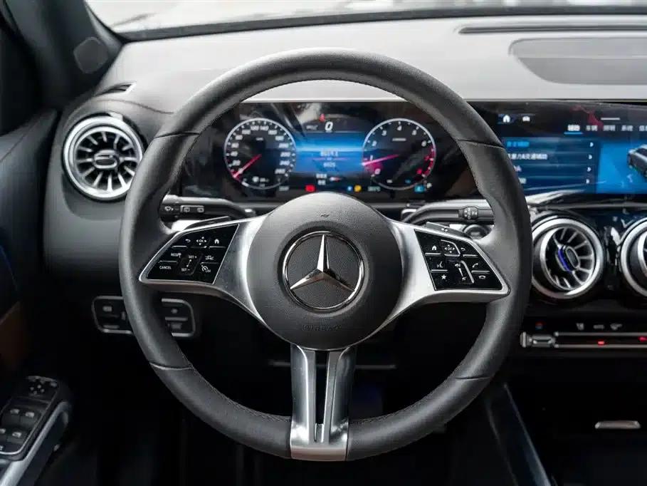 Mercedes-Benz GLB 2024 Model GLB 220 Fashion Edition — миниатюра 13