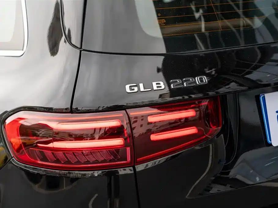 Mercedes-Benz GLB 2024 Model GLB 220 Fashion Edition — миниатюра 16