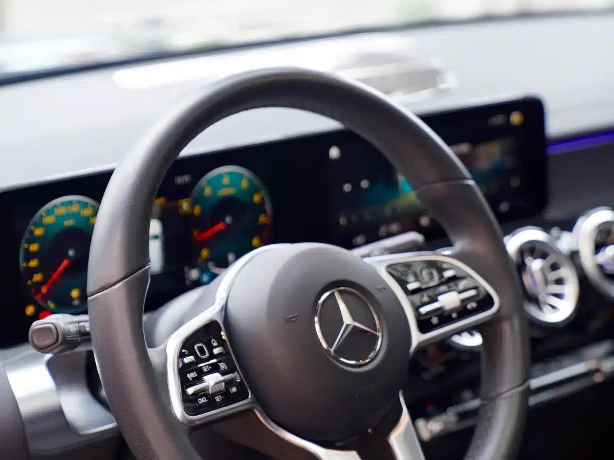 2021 Mercedes-Benz GLB 200 Dynamic — миниатюра 12