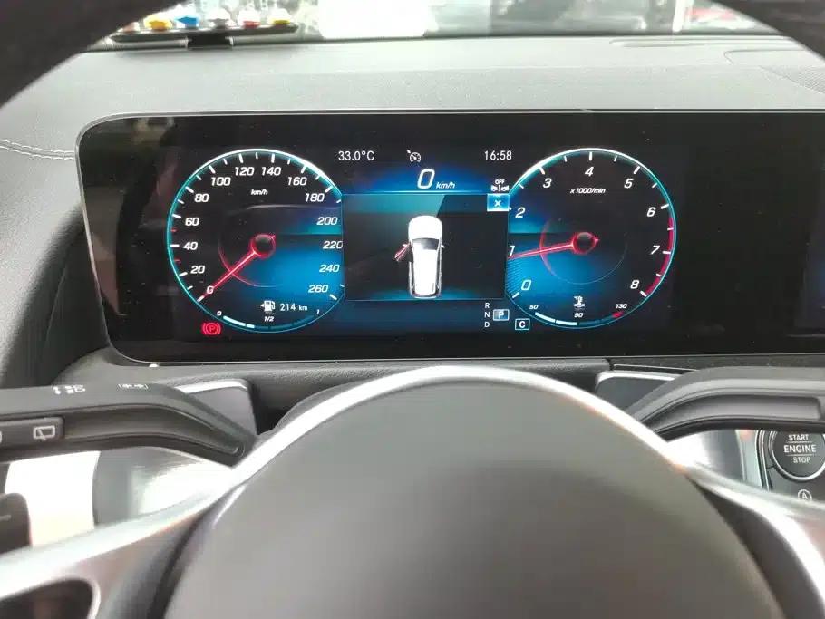 Mercedes-Benz GLB 2023 Facelift GLB 200 Dynamic — миниатюра 14