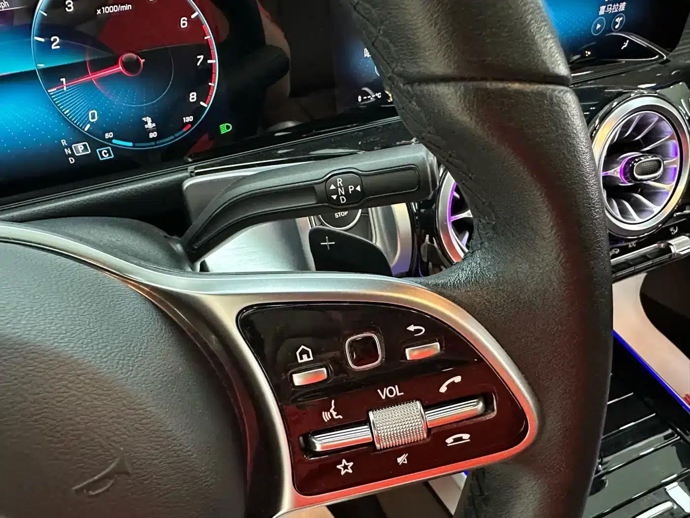 2022 Mercedes-Benz GLB 220 4MATIC — миниатюра 13
