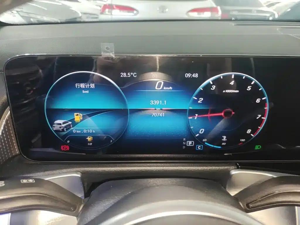 Mercedes-Benz GLB 2022 Facelift GLB 200 Dynamic — миниатюра 12