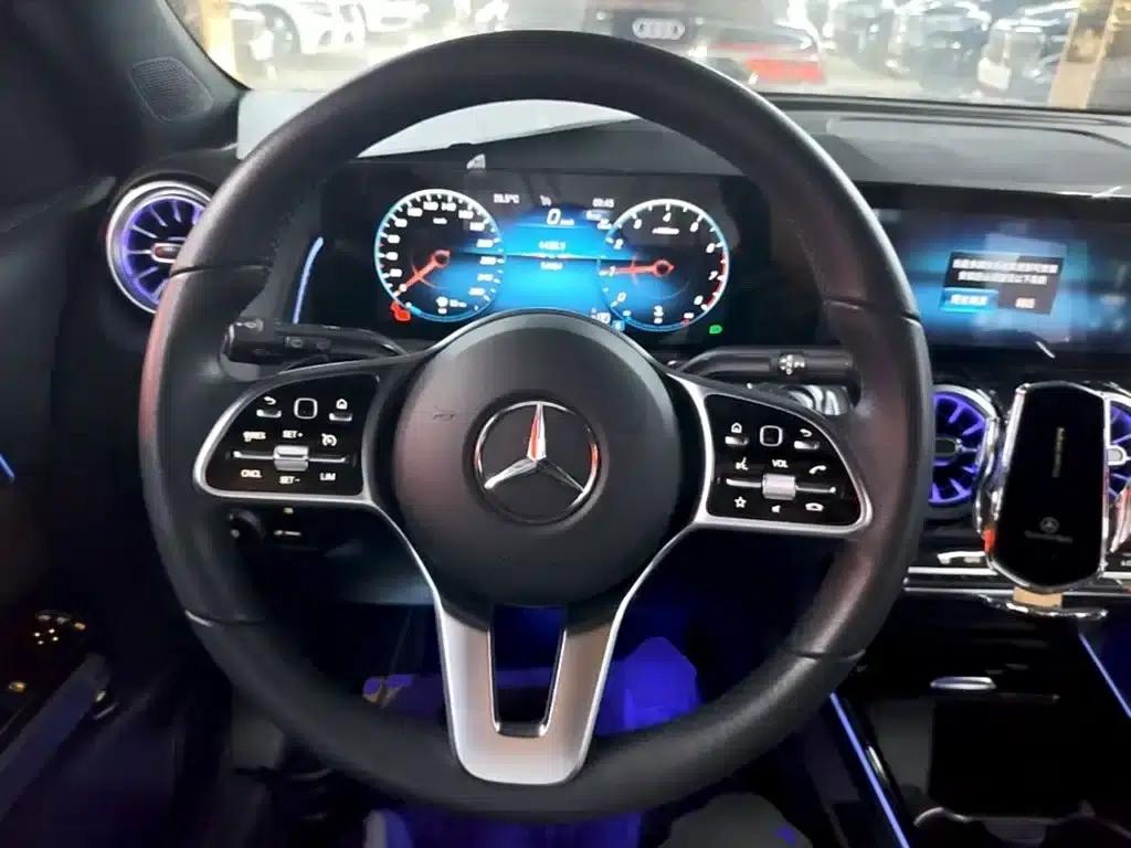 2023 Mercedes-Benz GLB 220 Dynamic — миниатюра 11