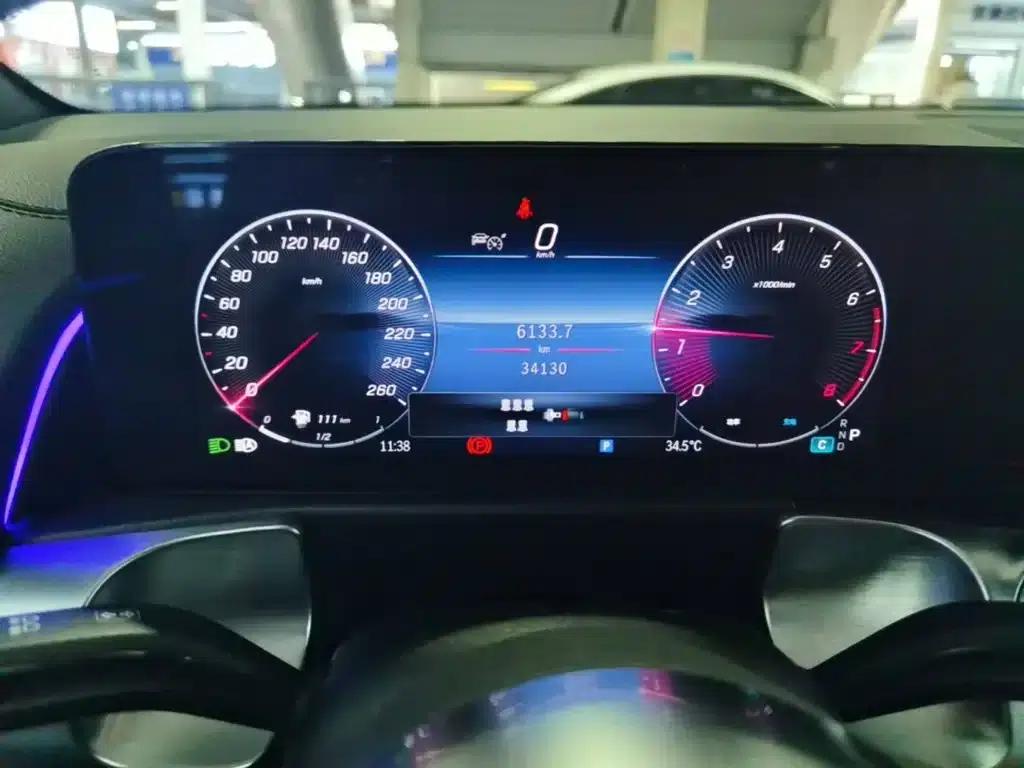 2024 Mercedes-Benz GLB 220 4MATIC — миниатюра 12