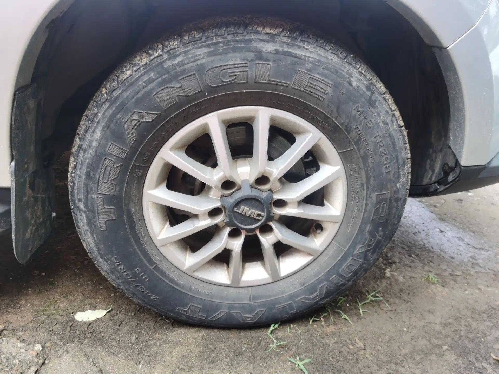 JMC Yuhu 3 2018 1.8T Gasoline Two-Wheel Drive Advanced Edition Standard Wheelbase — миниатюра 8