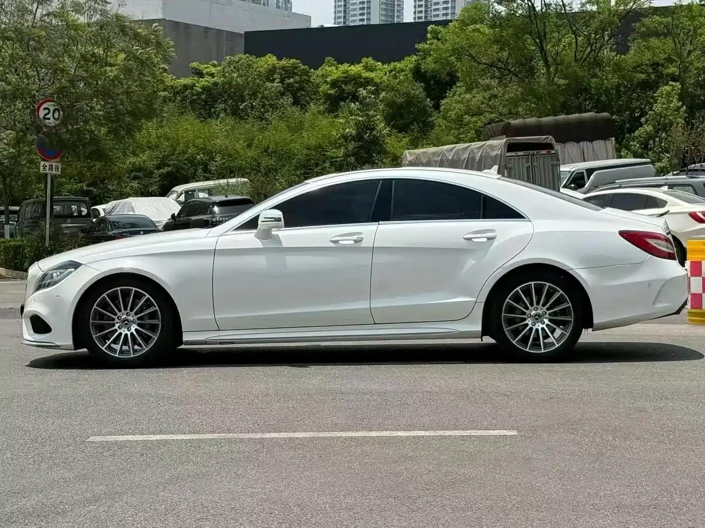 2015 Mercedes-Benz CLS 320 — миниатюра 3