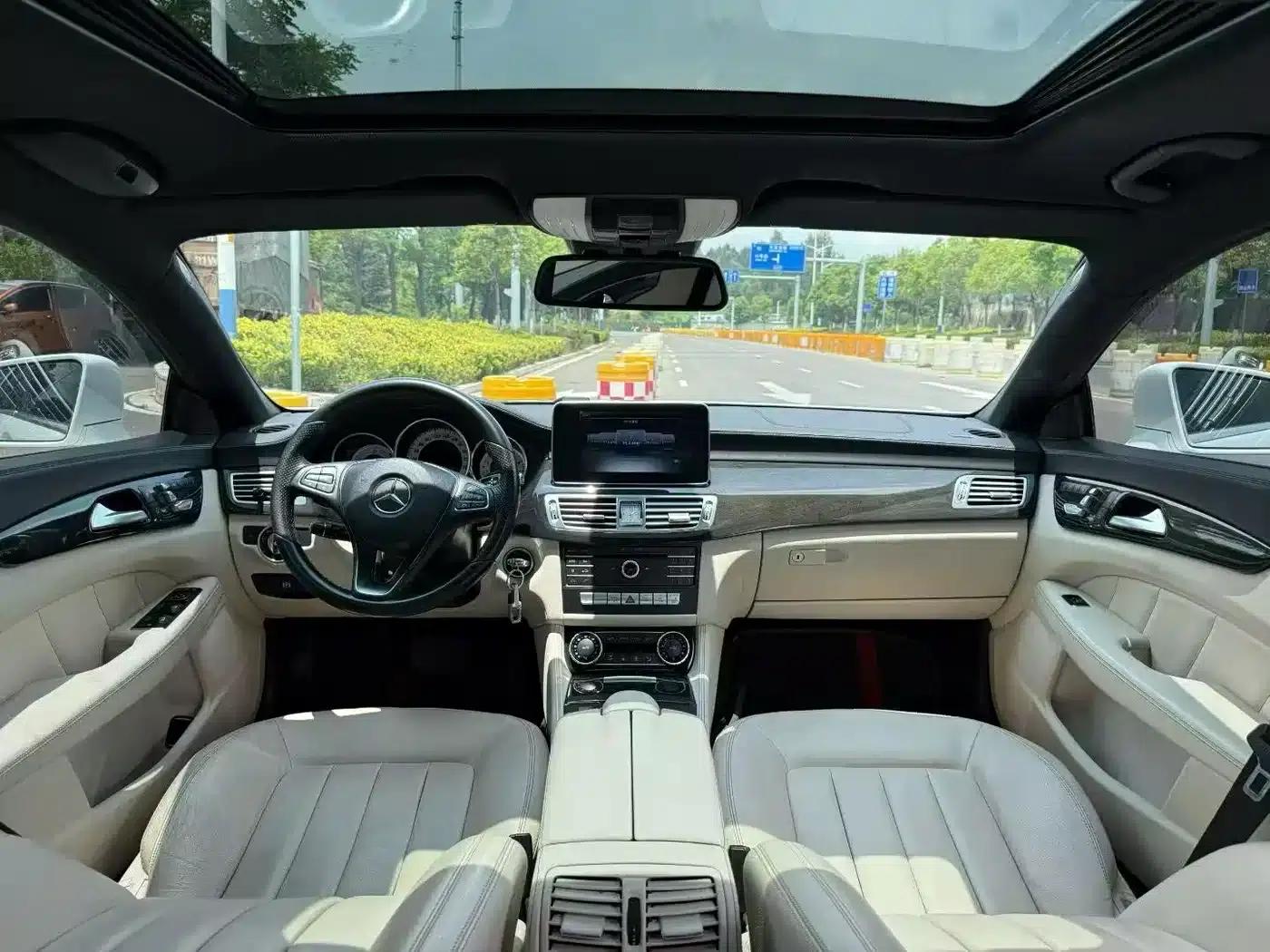 2015 Mercedes-Benz CLS 320 — миниатюра 6