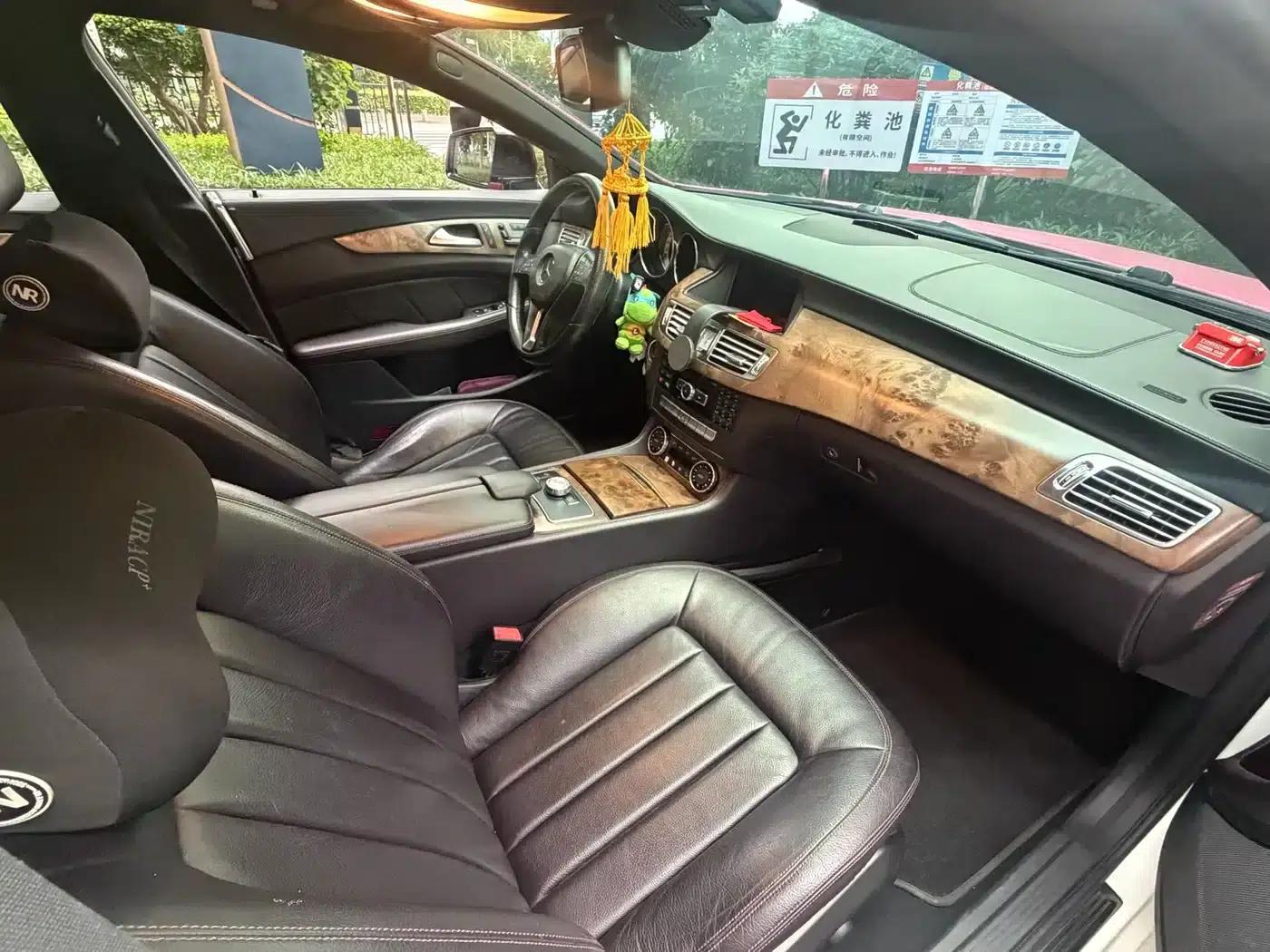2012 Mercedes-Benz CLS 300 CGI — миниатюра 9