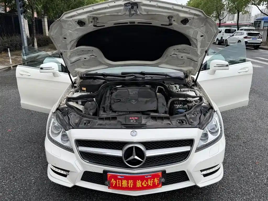 2012 Mercedes-Benz CLS 300 CGI — миниатюра 26
