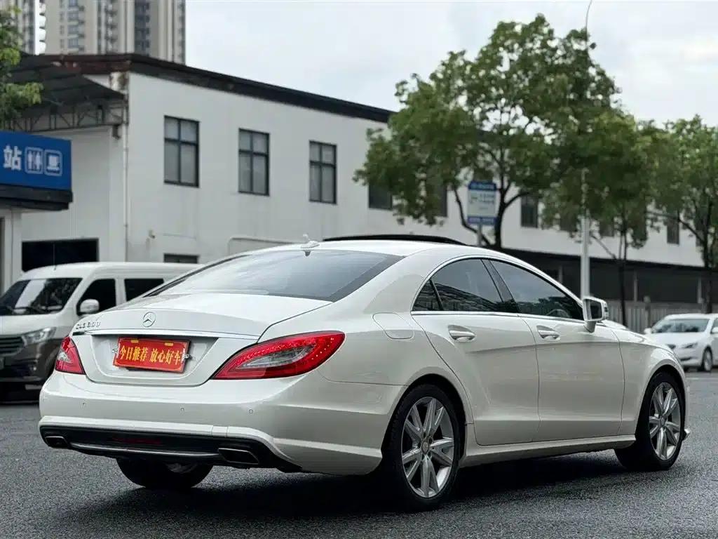 2012 Mercedes-Benz CLS 300 CGI — миниатюра 6