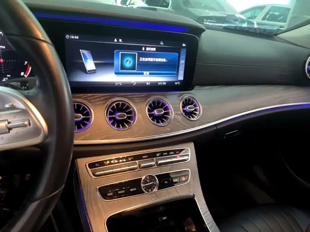 2018 Mercedes-Benz CLS 300 Dynamic — миниатюра 13