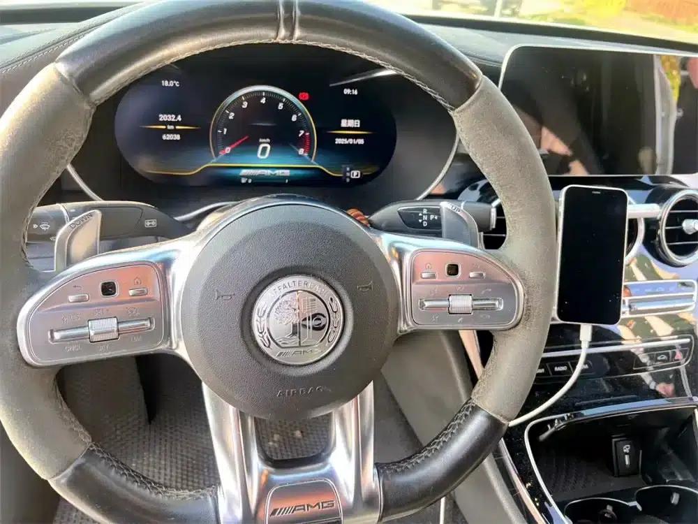2019 Mercedes-Benz C-Class AMG C 63 — миниатюра 5
