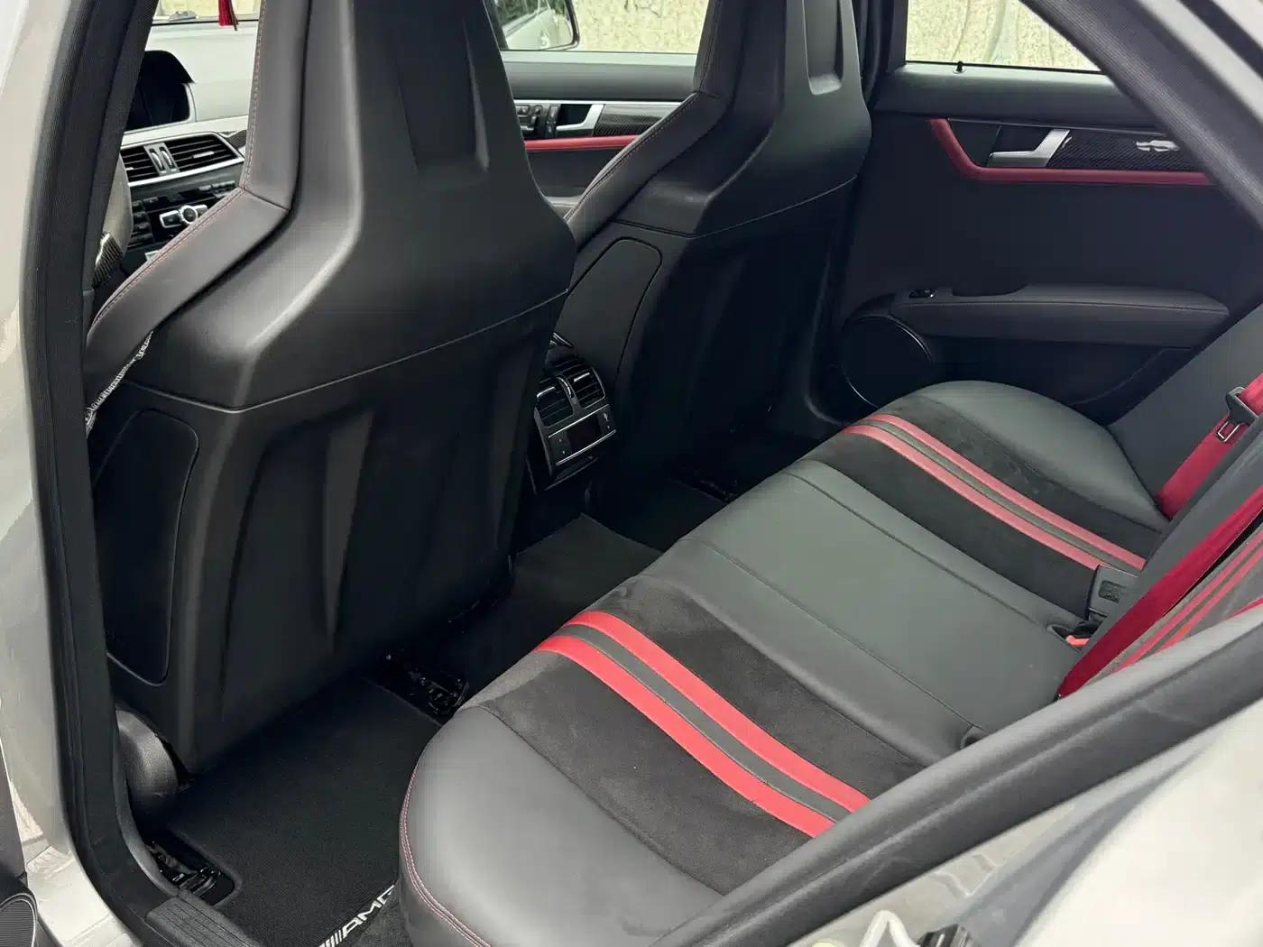 2012 Mercedes-Benz C-Class AMG C 63 Dynamic — миниатюра 8