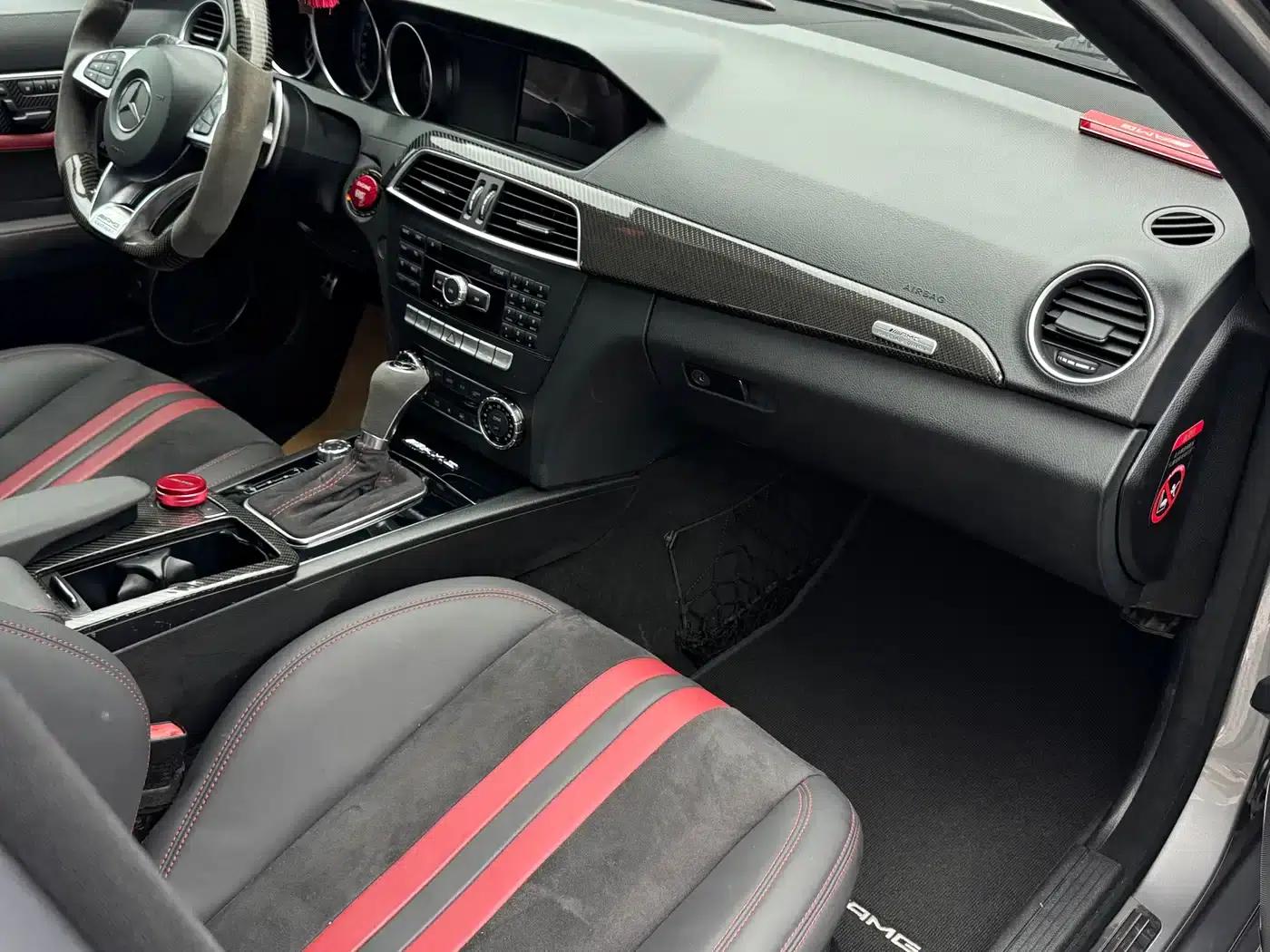 2012 Mercedes-Benz C-Class AMG C 63 Dynamic — миниатюра 10