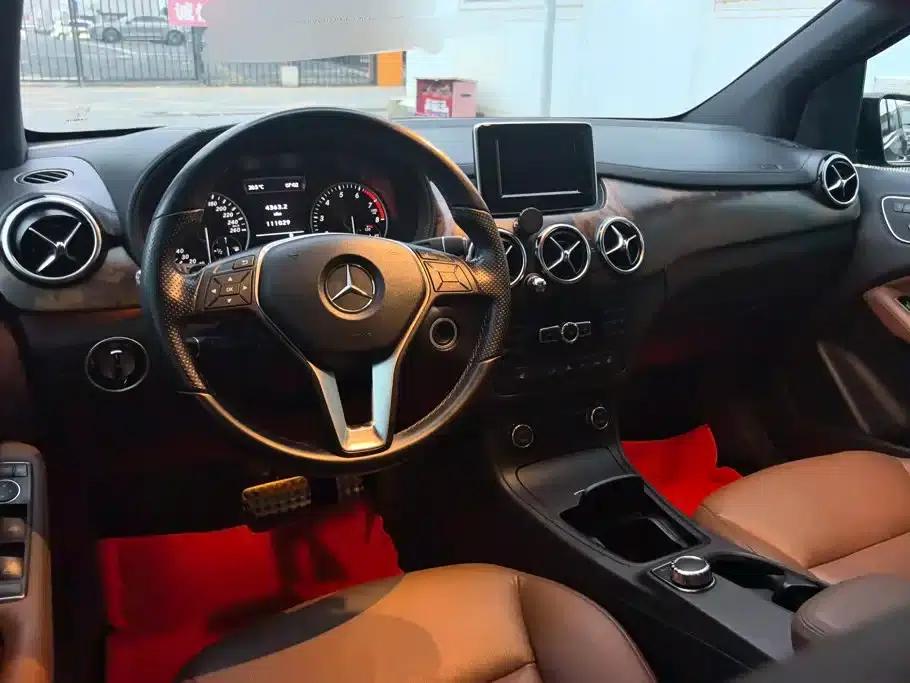 2012 Mercedes-Benz B-Class B 200 — миниатюра 12