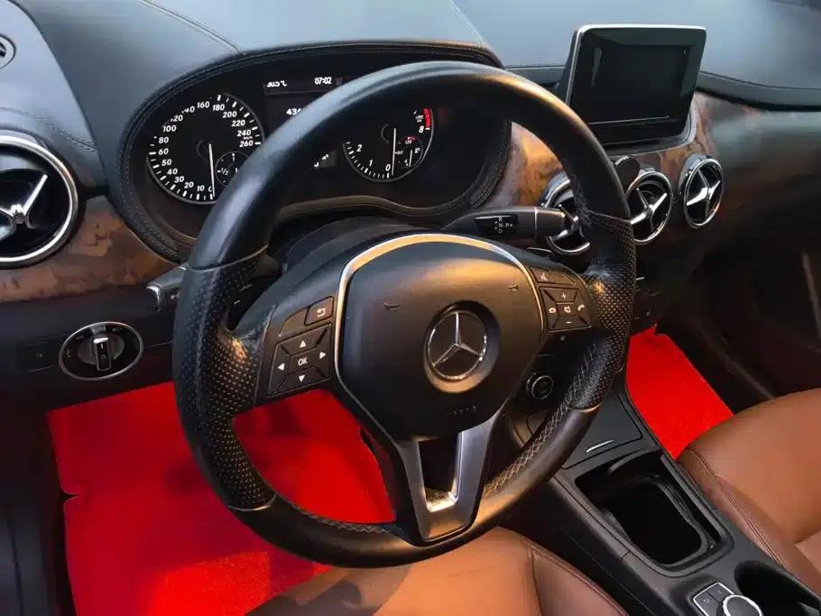 2012 Mercedes-Benz B-Class B 200 — миниатюра 15