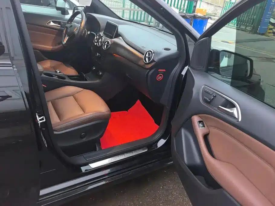 2012 Mercedes-Benz B-Class B 200 — миниатюра 8